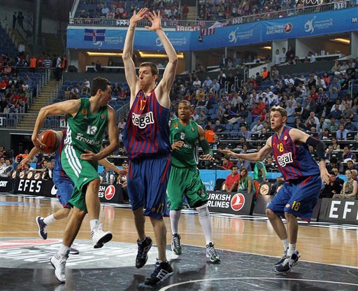 都体：弗拉霍维奇可能缺席尤文20场比赛，包括多场关键战役（都灵体育报：弗拉霍维奇或缺席尤文20场，多场关键之战成疑）