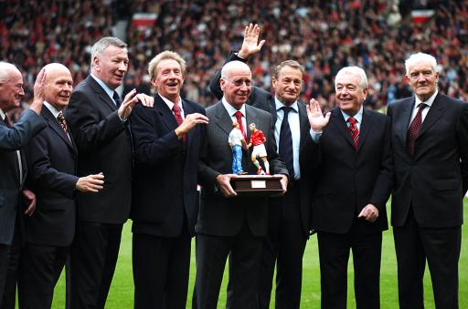 尤文王朝崩塌前夜！8000万神锋轰然倒下（尤文盛世将尽：8000万锋霸突然倒下）