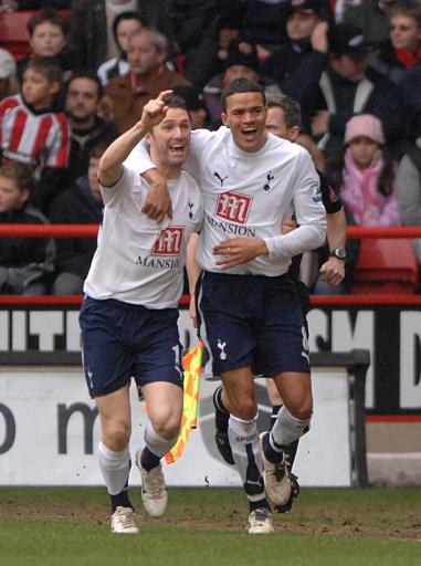 教滑雪也安排上了？还有什么是蔚来驾享小哥不会的吗！（连滑雪教学都包了？蔚来驾享小哥还有什么不会！）