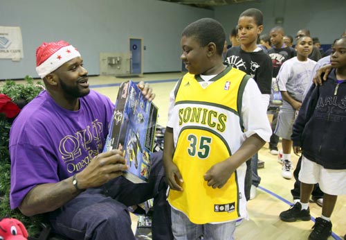 马丁内斯：C罗没有暴力行为，他只是想摆脱防守他的人（马丁内斯称C罗无暴力举动，仅为摆脱防守者）