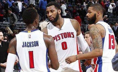 麦肯尼：教练的战术调整很有帮助；坎比亚索送出精彩的助攻（麦肯尼称赞教练战术微调奏效，坎比亚索献绝妙助攻）