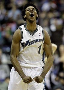 小波特33+10+5带队逆转！篮网113-103击败公牛豪取两连胜（小波特33分10板5助发威，篮网113-103逆转公牛迎来两连胜）