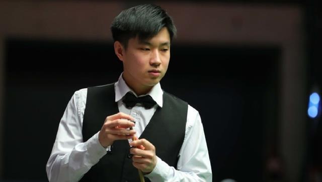 头表示认同 头表示认同