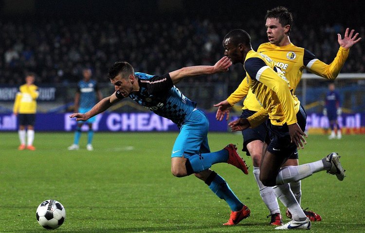 泥土与雨水 泥土与雨水